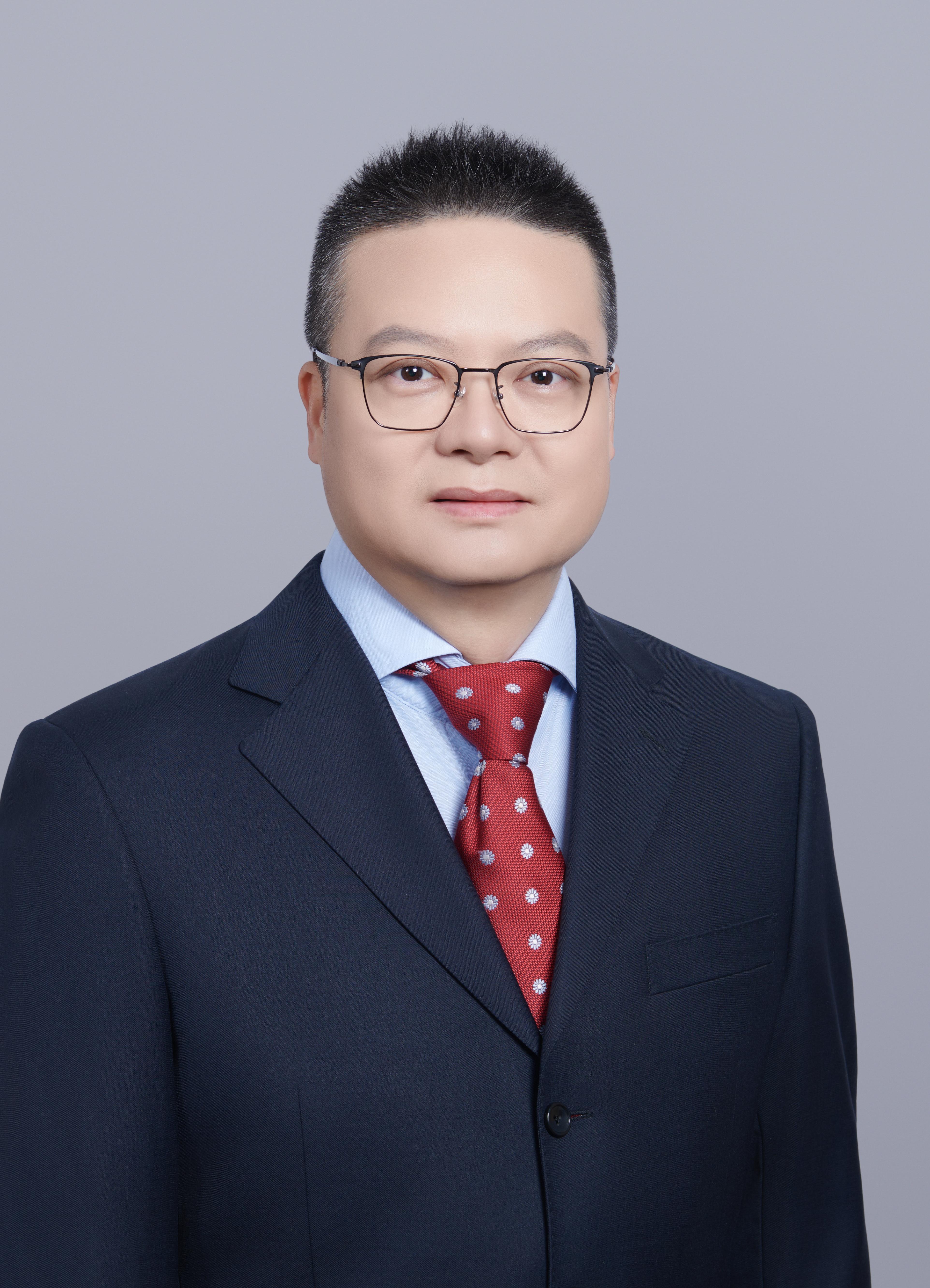 杨健
